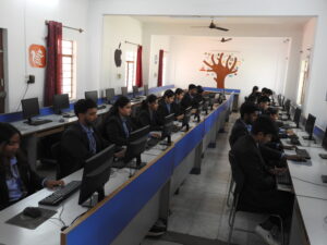 Computer laboratory at one of the top BCom colleges in Bangalore supporting accounting software and business analytics learning.