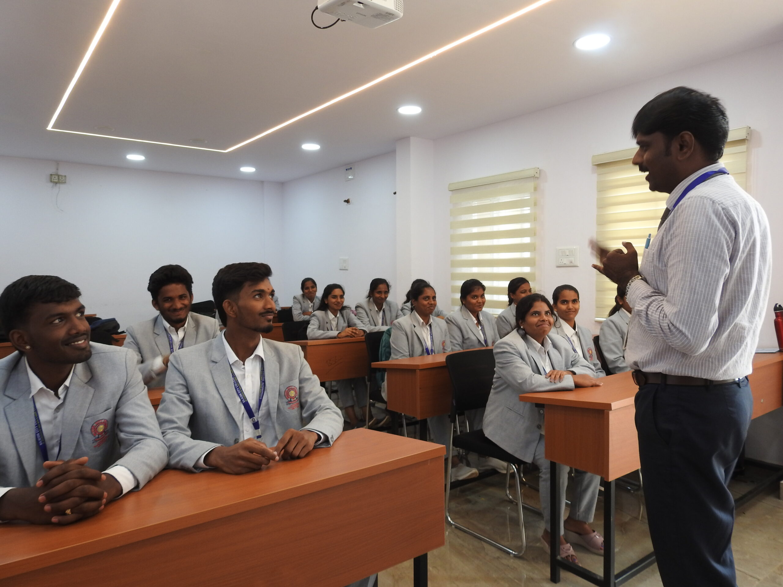 Practical management learning at one of the best management colleges in Bangalore through industry-oriented classroom sessions.