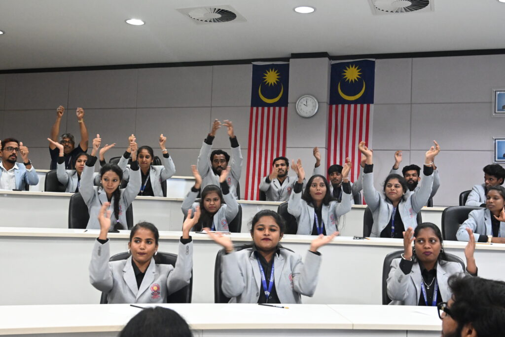 Business presentation by students at an MBA institute in Bangalore